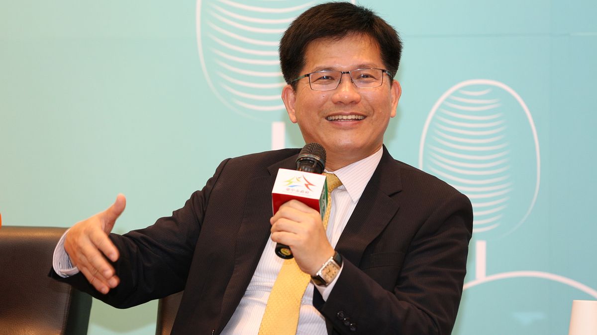 台中市長林佳龍於11日主持「2015台中怡居宜居城市論壇」。(取自台中市政府) 台中市長林佳龍於11日主持「2015台中怡居宜居城市論壇」。(取自台中市政府)