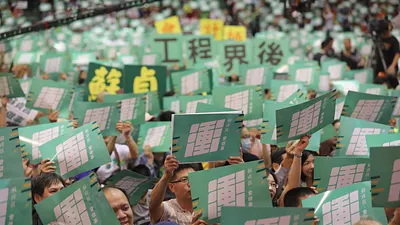 民進黨選情拉抬不動,實在有賴「隊友」亂助。圖為民進黨百工百業活動到新北,為蘇貞昌造勢。(蘇貞昌辦公室提供)