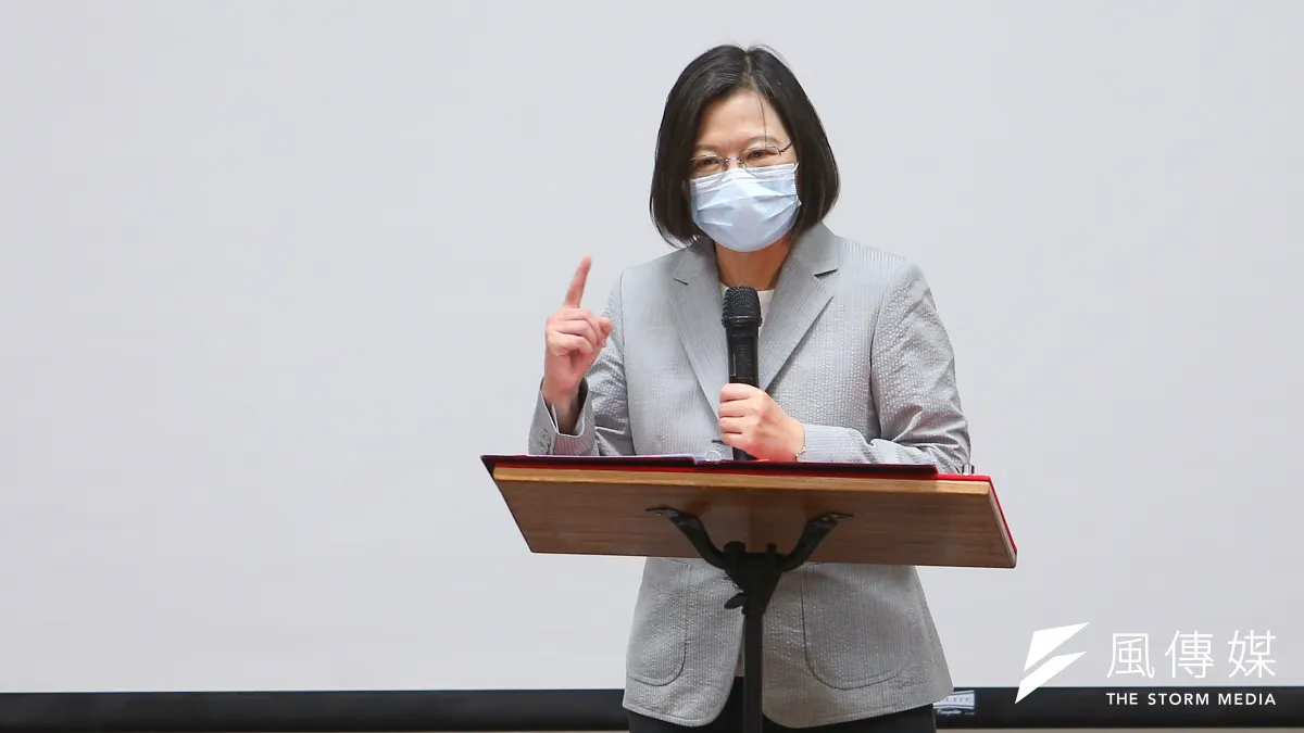 總統蔡英文(見圖)曾表示前總統馬英九要好好思考為何想法與主流民意相差甚鉅,筆者認為這是「見笑轉生氣」的表現。(資料照,顏麟宇攝)