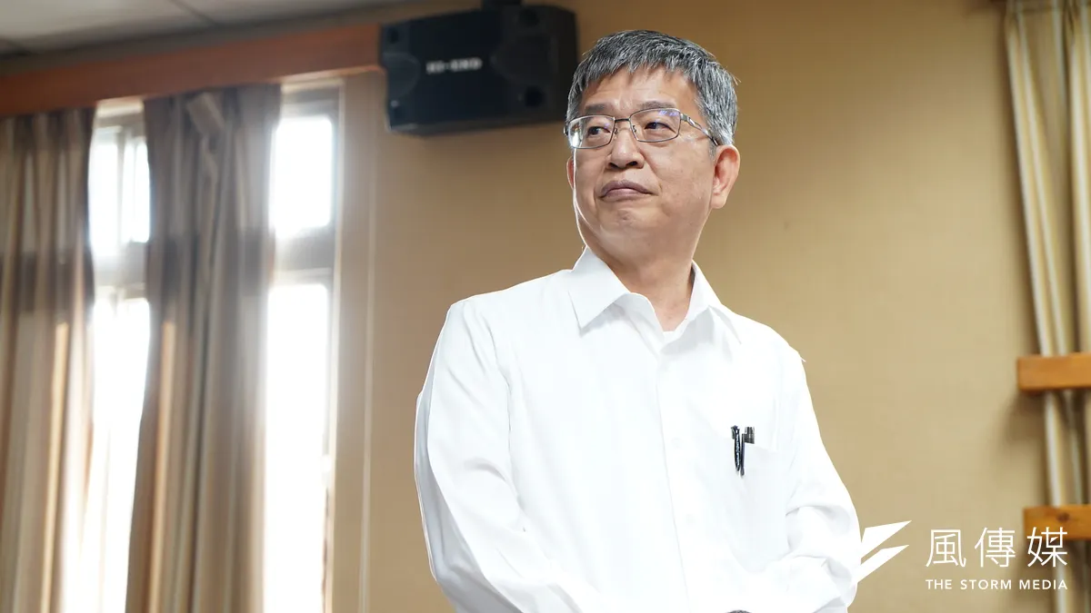 海軍參謀長邱俊榮曾在爭取潛艦預算時說,現在有一批有志之士,為了政策理想跟使命,像是邵維揚(見圖)已經退伍了,現在是「無償」在台船繼續做,這很令人敬佩。(資料照,張曜麟攝) 海軍參謀長邱俊榮曾在爭取潛艦預算時說,現在有一批有志之士,為了政策理想跟使命,像是邵維揚(見圖)已經退伍了,現在是「無償」在台船繼續做,這很令人敬佩。(資料照,張曜麟攝)