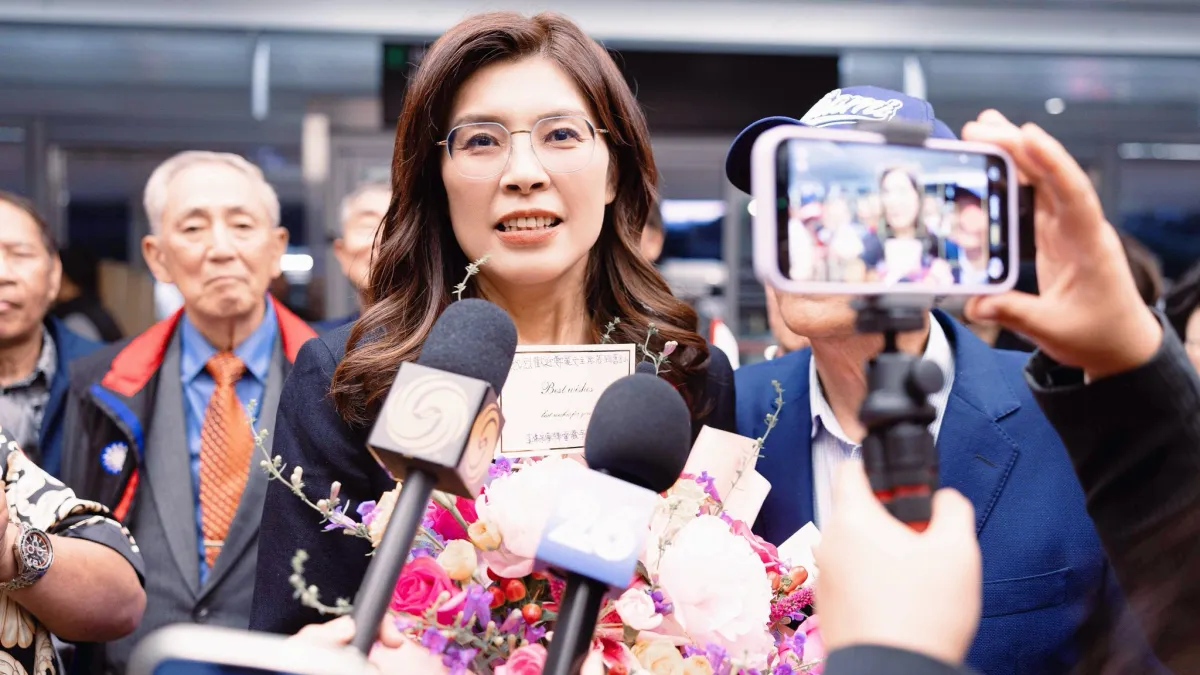 國民黨鄭麗文率領的訪美團抵達舊金山,受到美西僑界熱情迎接。(資料照,取自鄭麗文臉書)