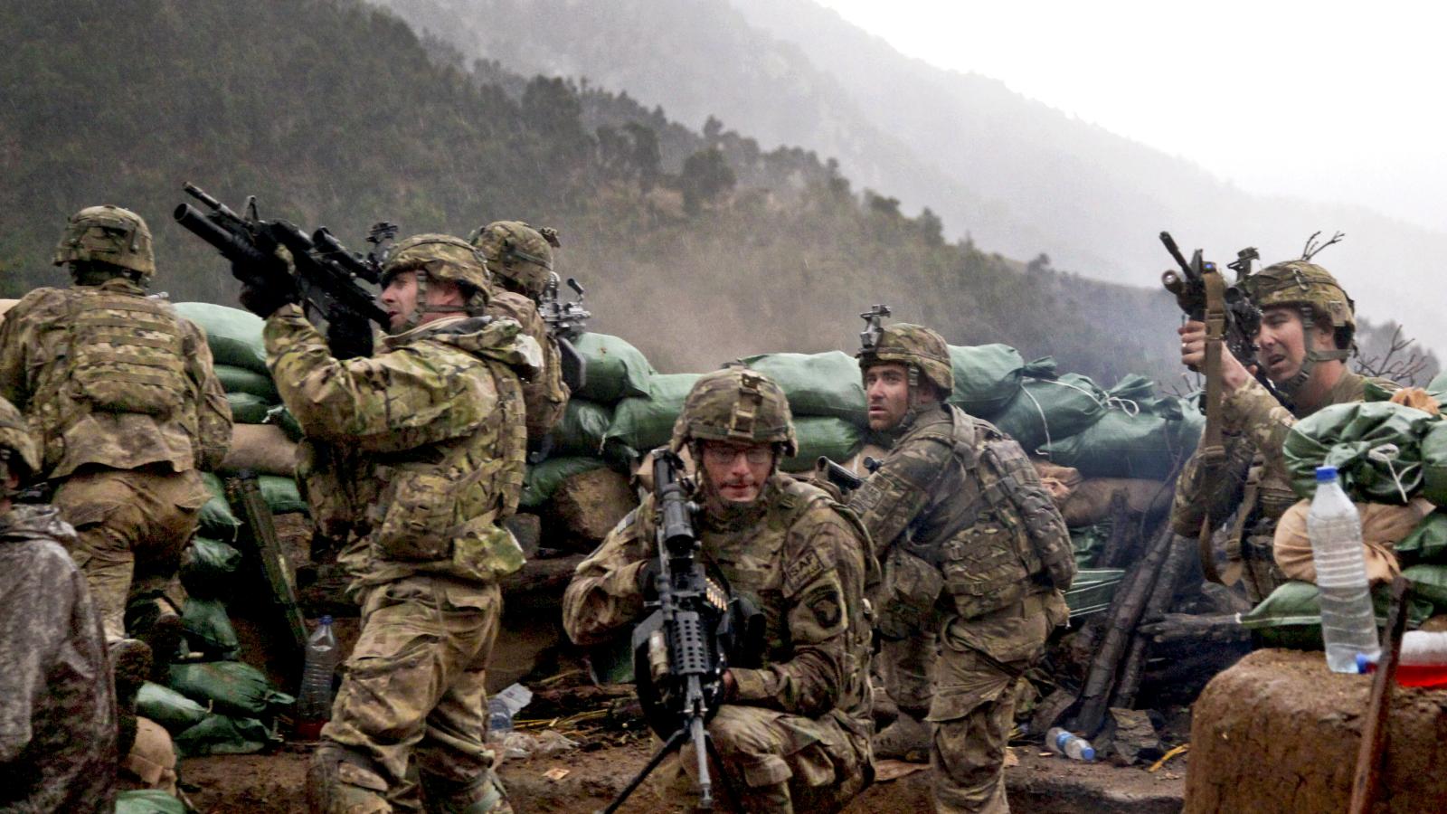 專訪》比戰場更殘酷的隱形殺手?美軍退伍自殺人數竟高達陣亡4倍!前綠扁帽余靖痛揭:我也曾墜入黑洞…
