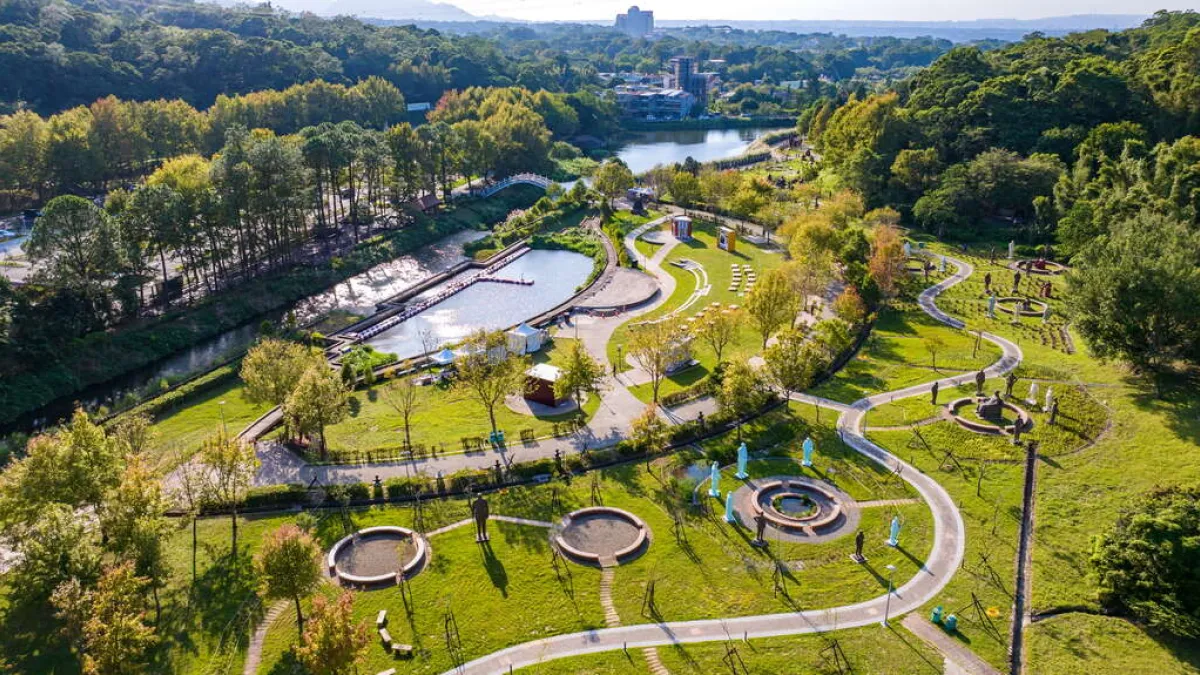 慈湖紀念雕塑公園。(圖/桃園市政府提供)