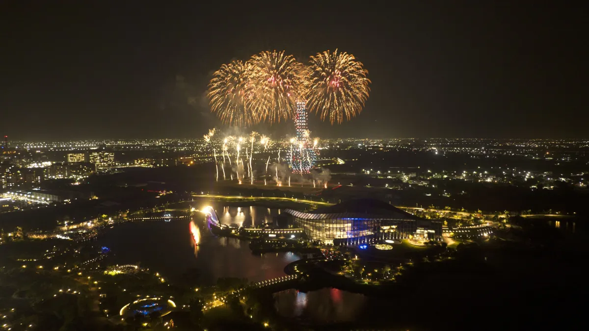 2022國慶焰火20日晚間在嘉義縣故宮南院院區外西側進行試放。(圖/嘉義縣政府文化觀光局提供)