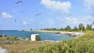 美國夏威夷群島,法國軍艦環礁。(AP)