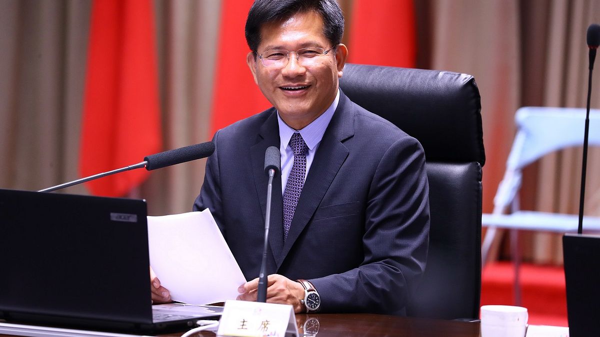 民進黨九合一大選大敗,總統蔡英文啟動傾聽之旅,1日到台中出席座談會。台中市長林佳龍、立法院副院長蔡其昌、民進黨立委立委黃國書、何欣純等人都出席。(資料照,台中市政府提供) 民進黨九合一大選大敗,總統蔡英文啟動傾聽之旅,1日到台中出席座談會。台中市長林佳龍、立法院副院長蔡其昌、民進黨立委立委黃國書、何欣純等人都出席。(資料照,台中市政府提供)