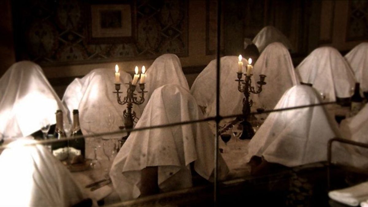 台灣的宗教信仰廣泛,部分的邪教因此有機會以各種形態潛行,嚴重性可能更甚於詐騙集團。 台灣的宗教信仰廣泛,部分的邪教因此有機會以各種形態潛行,嚴重性可能更甚於詐騙集團。