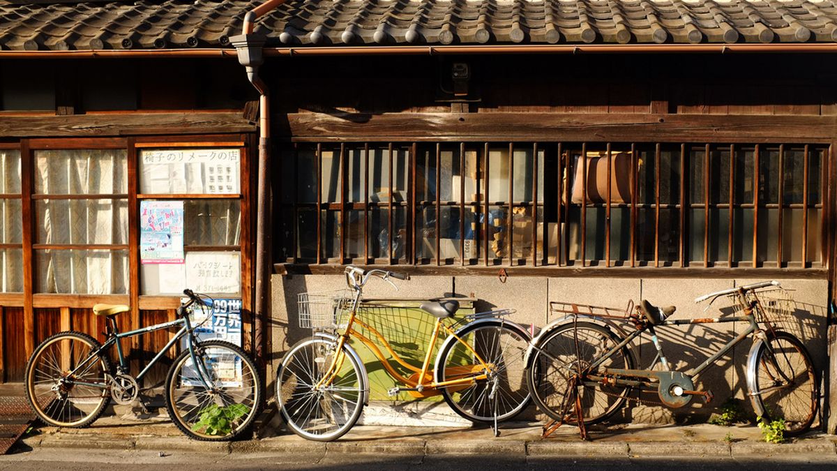在京都,除了公車與地下鐵之外,單車也是以個環保又方便的好選擇(圖/ShoIto@flickr) 在京都,除了公車與地下鐵之外,單車也是以個環保又方便的好選擇(圖/ShoIto@flickr)