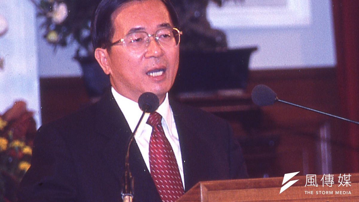 陳水扁在2000年就職總統後,便開始與在野黨領袖接觸商討會面事宜。(新新聞資料照) 陳水扁在2000年就職總統後,便開始與在野黨領袖接觸商討會面事宜。(新新聞資料照)