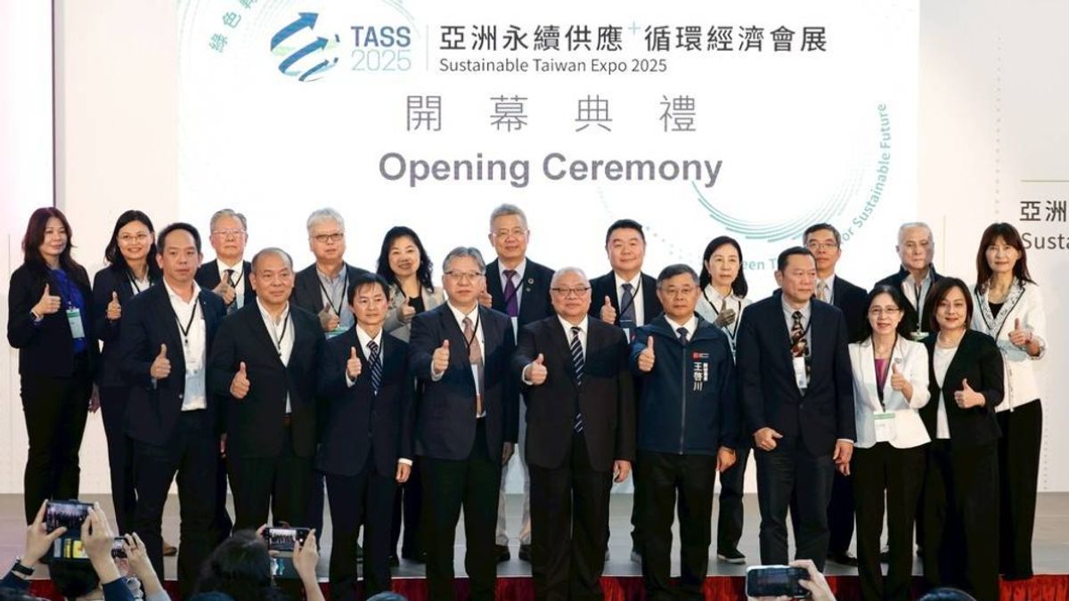 金屬中心展示 30 項創新研發成果,吸引國內外產業代表熱烈交流、洽談合作。(圖/金屬中心提供) 金屬中心展示 30 項創新研發成果,吸引國內外產業代表熱烈交流、洽談合作。(圖/金屬中心提供)