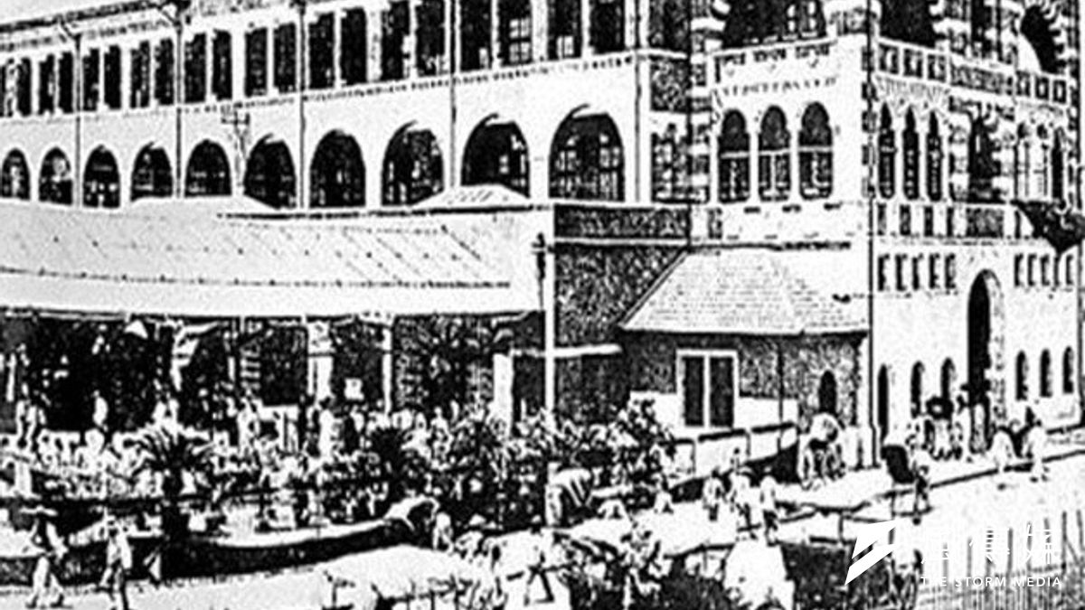 民國時期的春節火車站,一樣人滿為患。(取自網路) 民國時期的春節火車站,一樣人滿為患。(取自網路)