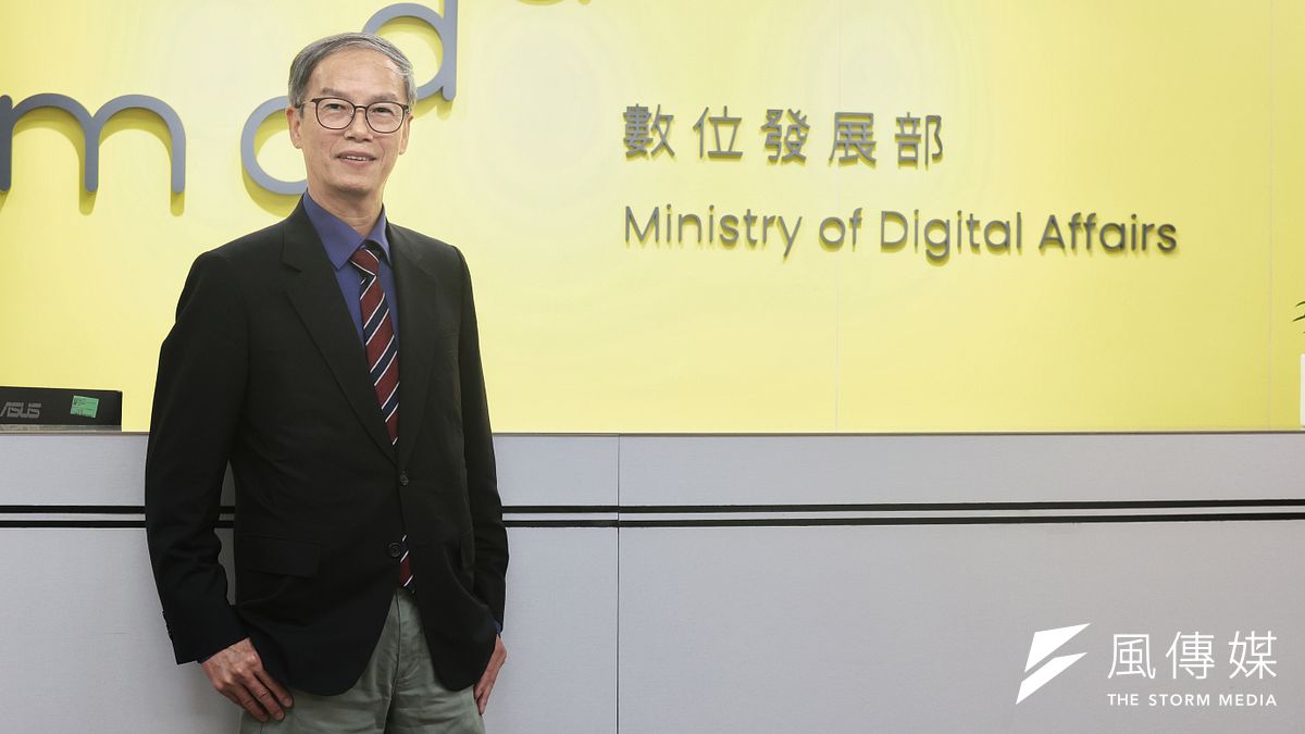 數位發展部數位產業署署長林俊秀認為「很多受害者不是沒有戒心,而是詐騙集團很懂的操縱人性」。 數位發展部數位產業署署長林俊秀認為「很多受害者不是沒有戒心,而是詐騙集團很懂的操縱人性」。