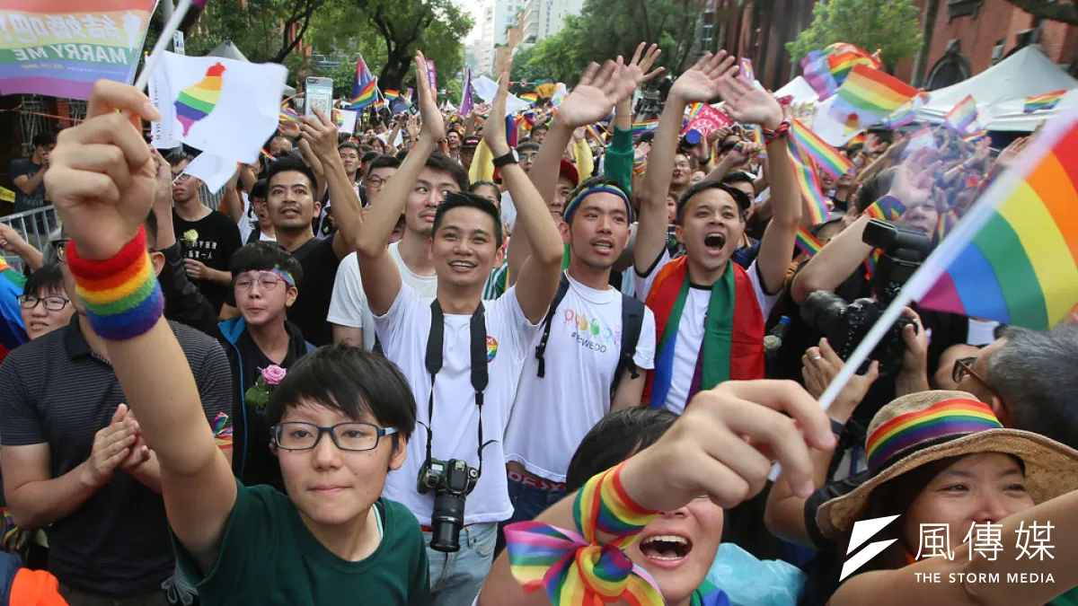 同婚專法上路一周年,仍有許多不完備的地方即待修法。(林瑞慶攝)