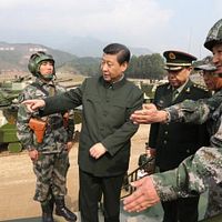 習近平氏、広州軍区の訓練場を視察:軍の厳格な管理を強調。 習近平氏、広州軍区の訓練場を視察:軍の厳格な管理を強調。