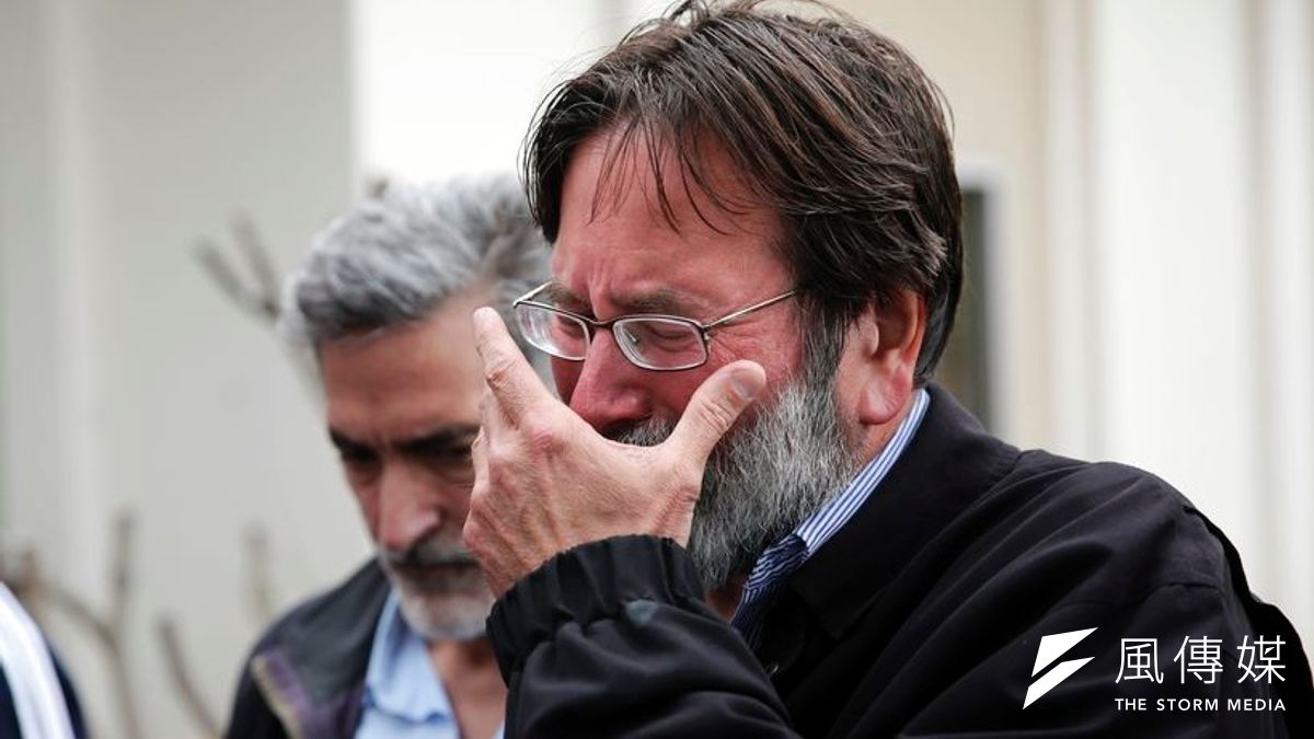 痛失愛子的美國律師理查.馬丁尼茲,要化悲憤為力量,以餘生全力推動加強機械管制。(美聯社) 痛失愛子的美國律師理查.馬丁尼茲,要化悲憤為力量,以餘生全力推動加強機械管制。(美聯社)