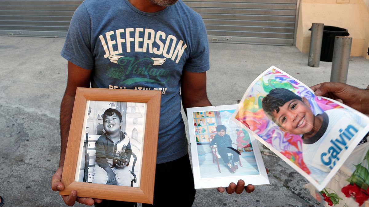 法國尼斯卡車恐怖攻擊,死難者家屬的悼念(美聯社) 法國尼斯卡車恐怖攻擊,死難者家屬的悼念(美聯社)