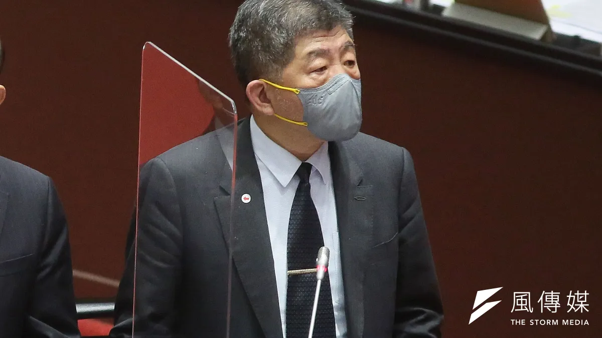 國民黨立委萬美玲質疑,279萬劑高端疫苗過期銷毀很浪費,衛福部長陳時中(見圖)回應「新興疫苗」都會有這種情況,不是太多就是不足;作者則認為近一半需銷毀完全不符「比例原則」。(資料照,柯承惠攝)
