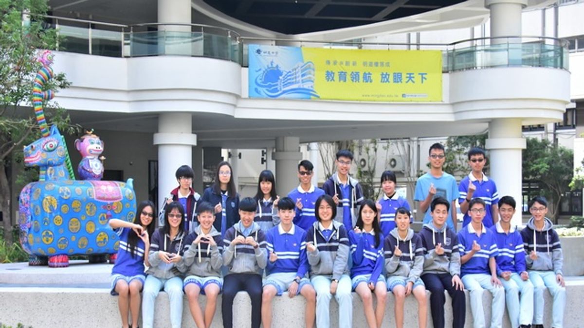 明道中學11對雙胞胎參加學測 相互砥礪成績佳 明道中學11對雙胞胎參加學測 相互砥礪成績佳