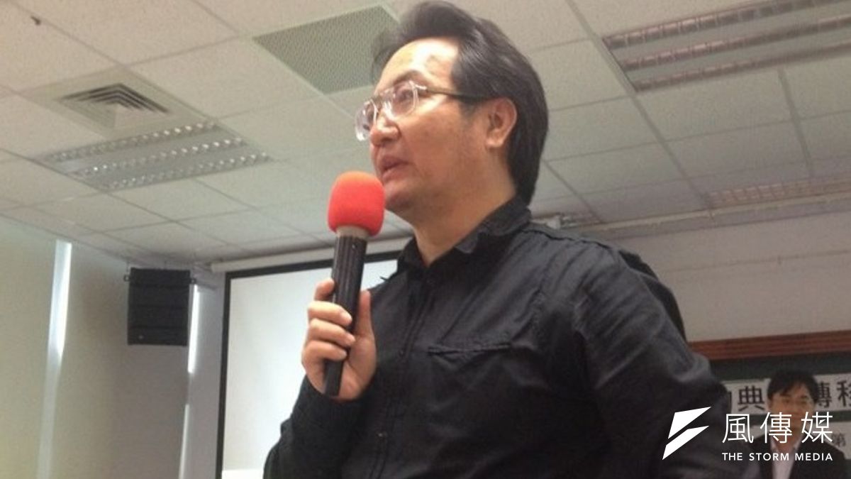 冤獄平反協會理事長羅秉成3日在台大霖澤館主持座談會。(王立柔攝) 冤獄平反協會理事長羅秉成3日在台大霖澤館主持座談會。(王立柔攝)