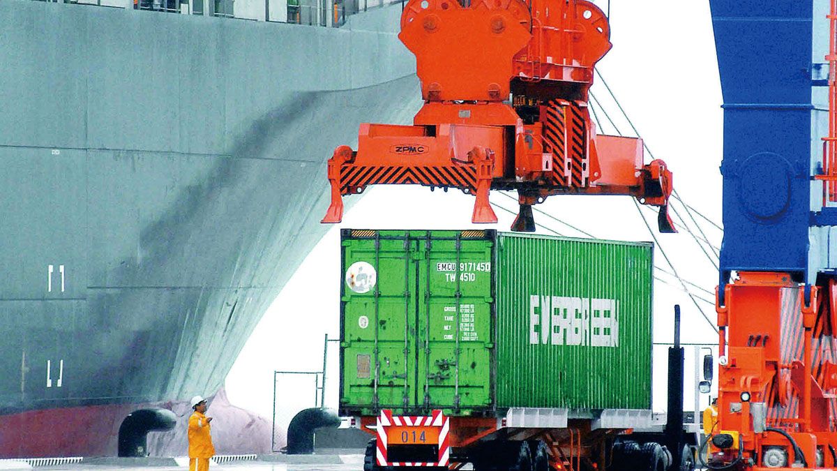 2023年內需看似暢旺,但專家認為消費有其極限,台灣經濟成長動能仍要看出口的表現。(資料照,林瑞慶攝) 2023年內需看似暢旺,但專家認為消費有其極限,台灣經濟成長動能仍要看出口的表現。(資料照,林瑞慶攝)