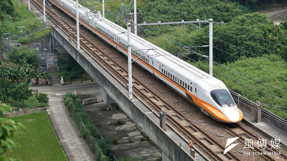 高鐵站進不了高雄市區,背後難脫政治因素。(盧逸峰攝) 高鐵站進不了高雄市區,背後難脫政治因素。(盧逸峰攝)