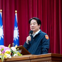 TSMCの対米投資拡大について、前立法委員の郭正亮が賴清德(写真)の全面的リコール画策を批判。(資料写真、総統府公式サイトより) TSMCの対米投資拡大について、前立法委員の郭正亮が賴清德(写真)の全面的リコール画策を批判。(資料写真、総統府公式サイトより)