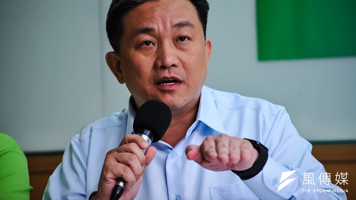 婦聯會昨否決與內政部、黨產會簽署行政契約,對此,民進黨立委王定宇1日表示,這是一個政治判斷,葉俊榮應該要負起政治代價。(資料照,甘岱民攝) 婦聯會昨否決與內政部、黨產會簽署行政契約,對此,民進黨立委王定宇1日表示,這是一個政治判斷,葉俊榮應該要負起政治代價。(資料照,甘岱民攝)