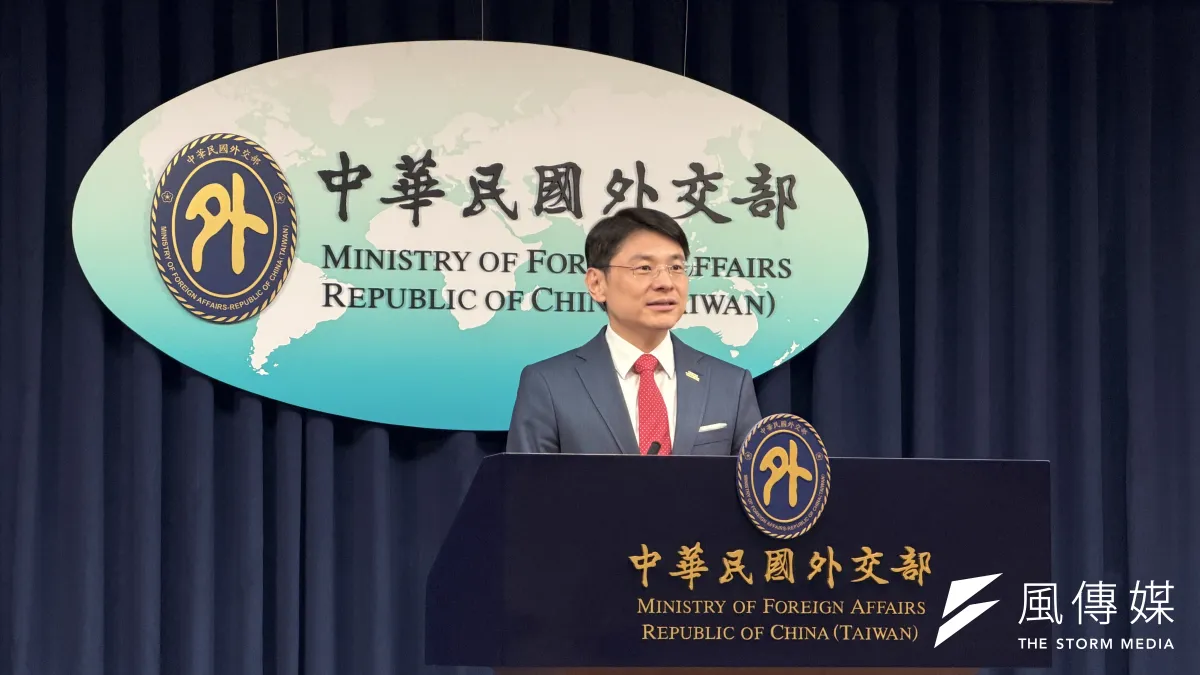 台湾外交部の蕭光偉報道官は、台湾は米側の各層と良好な意思疎通を維持しており、米台関係の安定的な深化を確保していると述べた。(鍾秉哲撮影)
