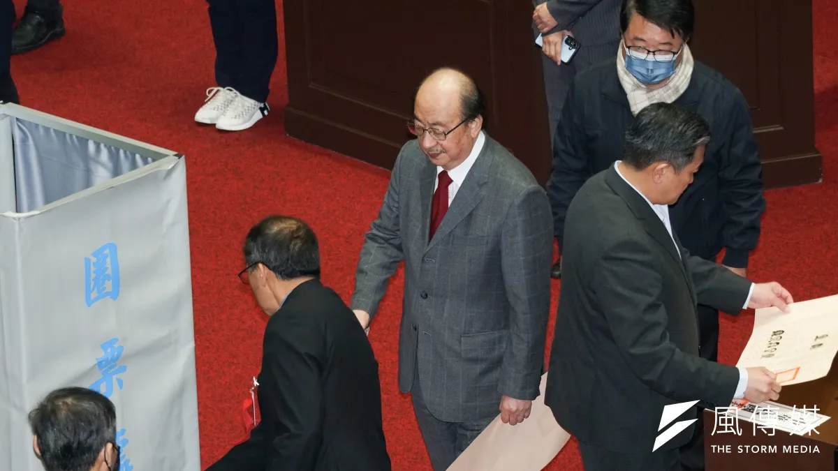 立法院會今(24)日進行司法院大法官被提名人人事同意權案表決,最終7位被提名人全數被封殺。(蔡親傑攝)