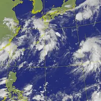 熱帯低気圧は24時間以内に台風5号「ナーリー」に成長する見込み。(画像/気象庁) 熱帯低気圧は24時間以内に台風5号「ナーリー」に成長する見込み。(画像/気象庁)