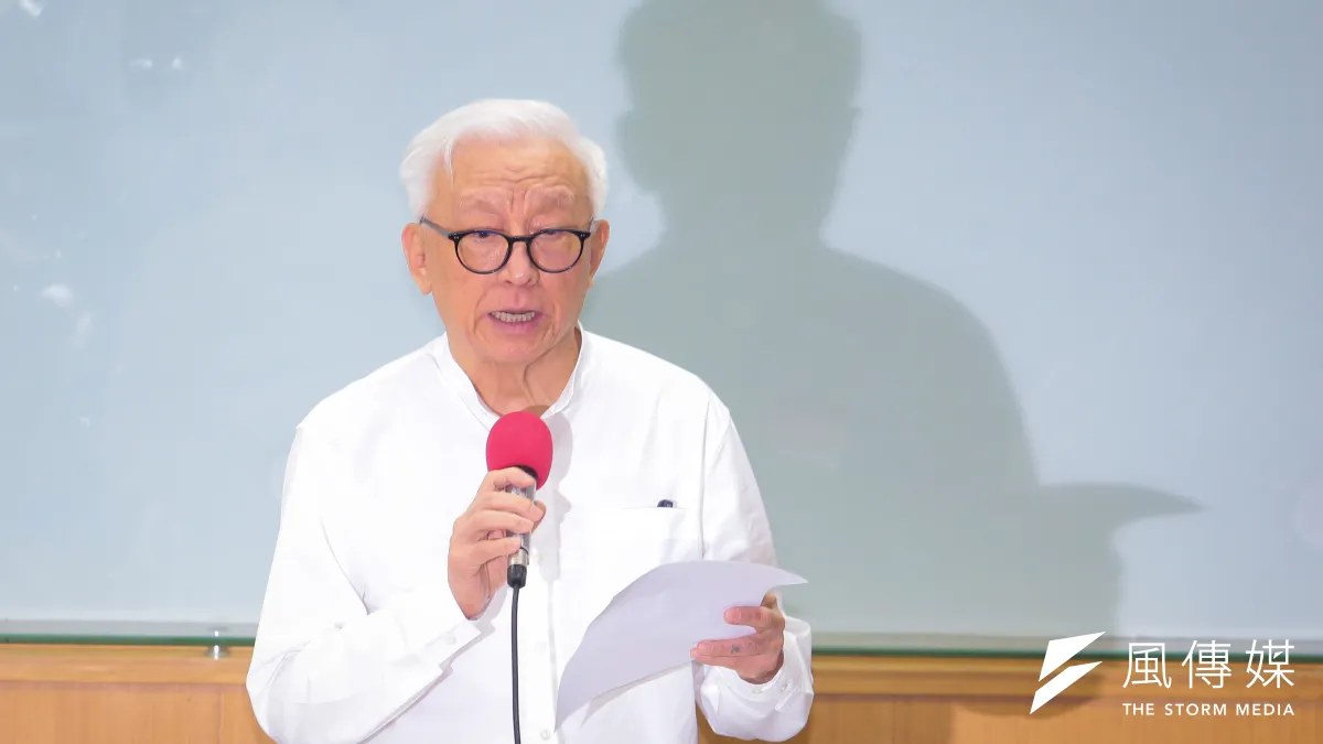 聯電榮譽董事長曹興誠宣布捐1億美金加強台灣國防後,近日表明將申請回復國籍。(顏麟宇攝)