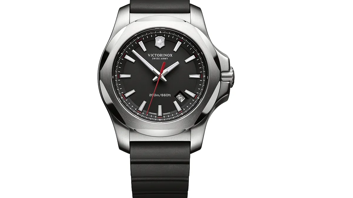 Victorinox Swiss Army I.N.O.X.完美結合時尚與科技。(圖/Victorinox提供)