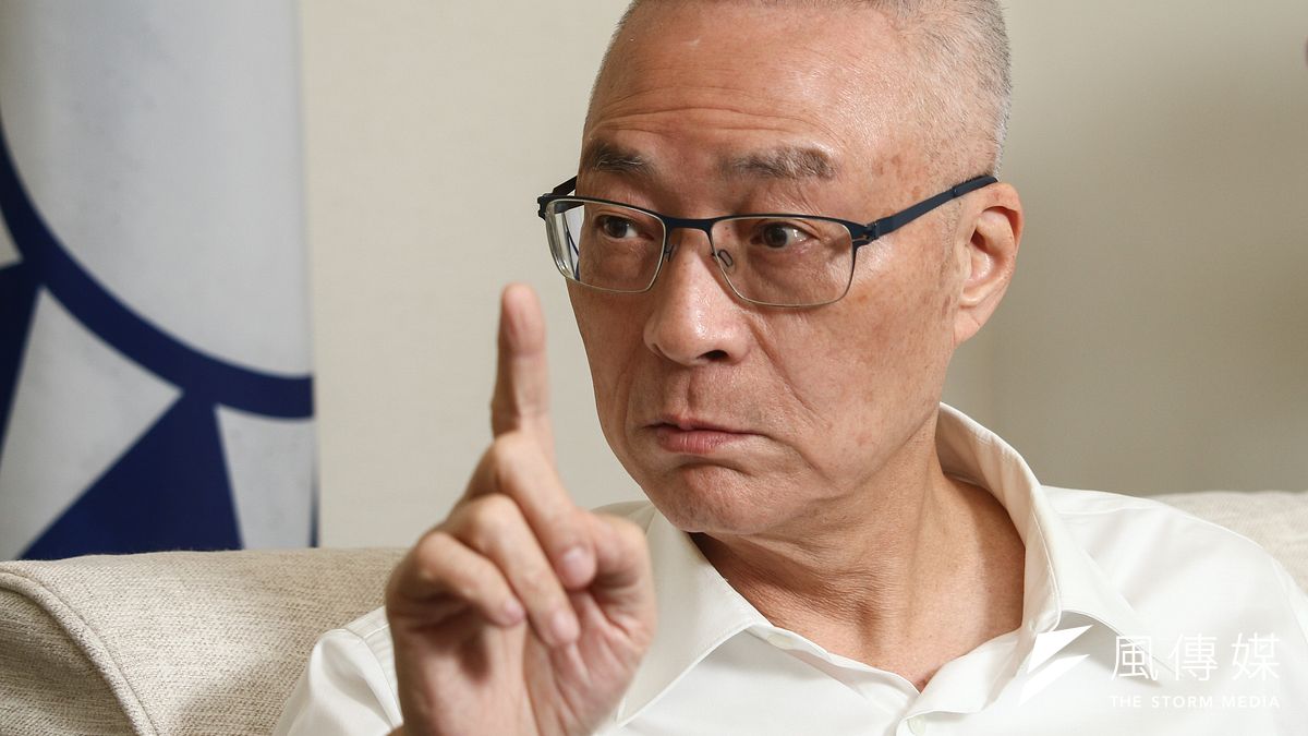 作者指出,只要有勝選的機會無論是朱王韓張,吳敦義都會是稱職的抬轎明星,他雖然等了一輩子夢想落空,但卻贏來基層的讚揚,吳敦義何嘗沒有委屈?(資料照,蔡親傑攝) 作者指出,只要有勝選的機會無論是朱王韓張,吳敦義都會是稱職的抬轎明星,他雖然等了一輩子夢想落空,但卻贏來基層的讚揚,吳敦義何嘗沒有委屈?(資料照,蔡親傑攝)