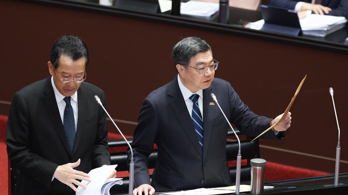 松指部包機涉百萬貪瀆?卓榮泰開嗆王鴻薇一句話 他揪2大疑點:還在鬼扯