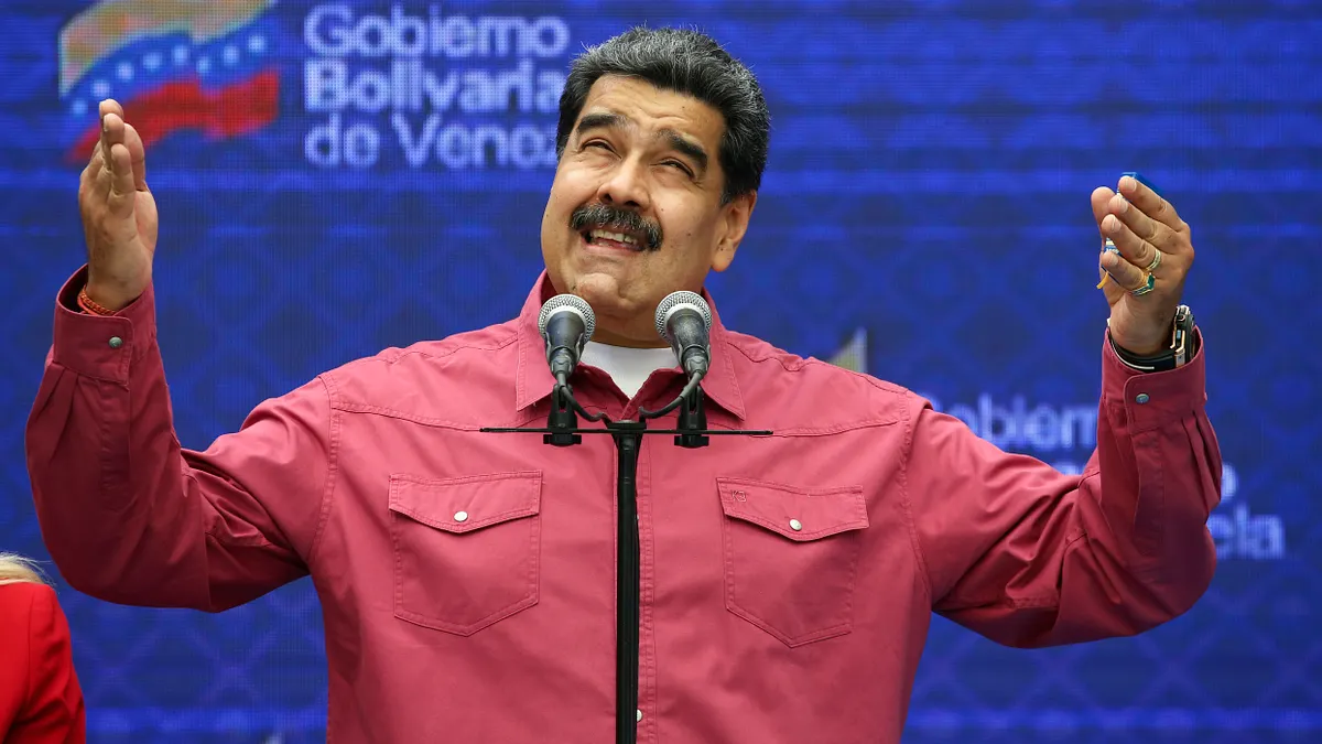 美國在委內瑞拉周邊進行的大規模掃毒行動,被一些人認為真意是為了推翻馬杜洛政權。(資料照,美聯社) 美國在委內瑞拉周邊進行的大規模掃毒行動,被一些人認為真意是為了推翻馬杜洛政權。(資料照,美聯社)