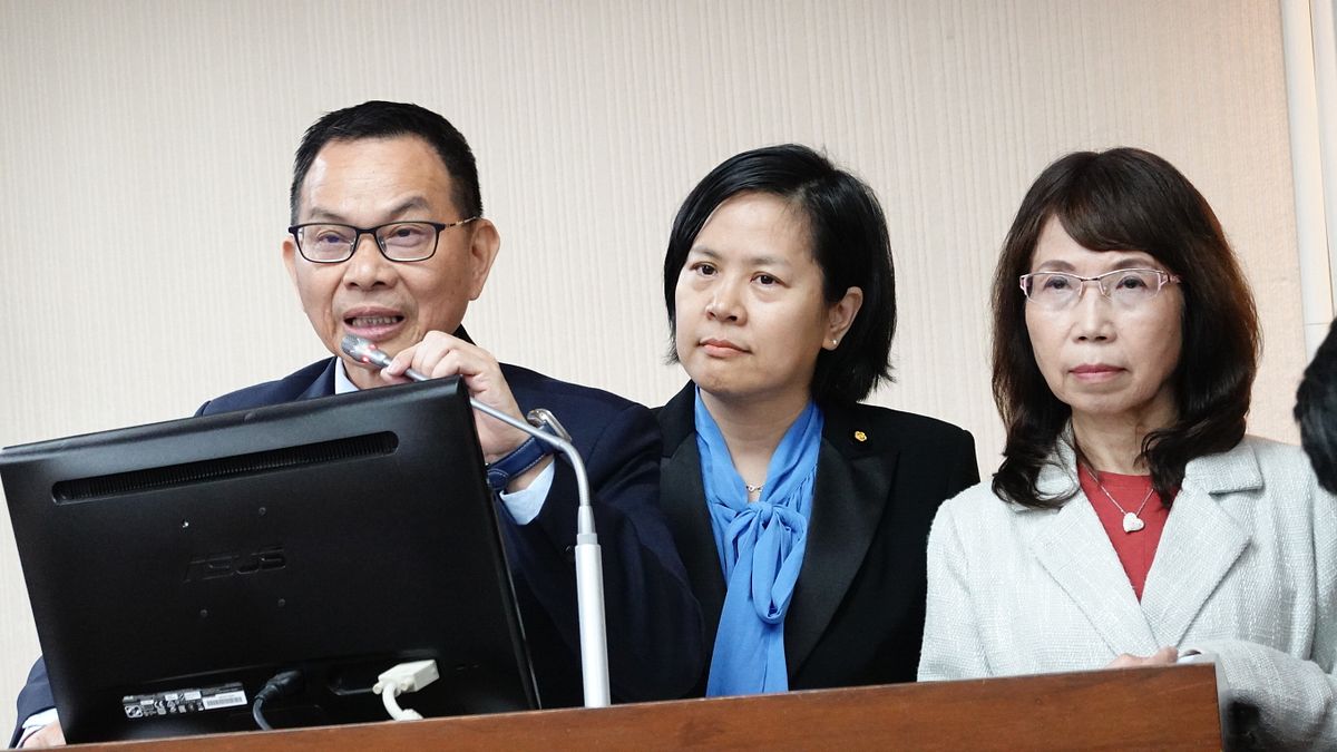 現場後記》陸配白委李貞秀寫下「3大紀錄」!逼邱垂正上台,韓國瑜事先知情嗎?