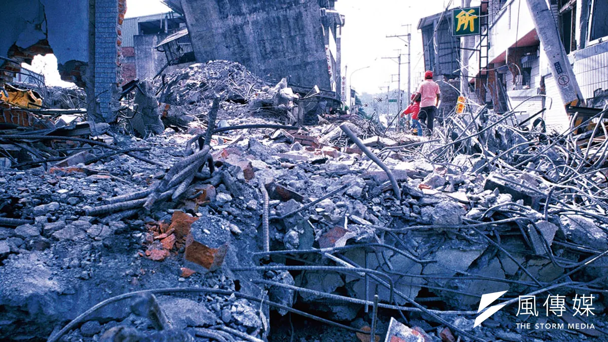 南投中寮鄉在921地震中受創嚴重,幾乎全毀。(林瑞慶攝)