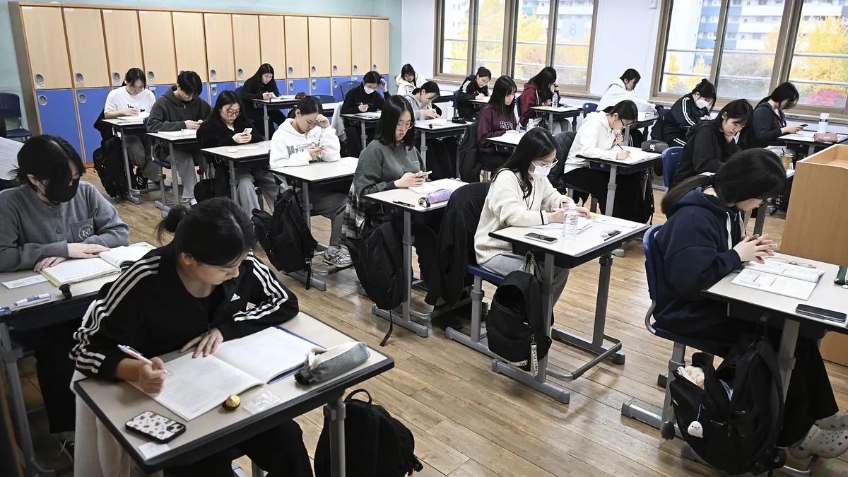 韓国の大学入試の様子。(写真/AP通信) 韓国の大学入試の様子。(写真/AP通信)