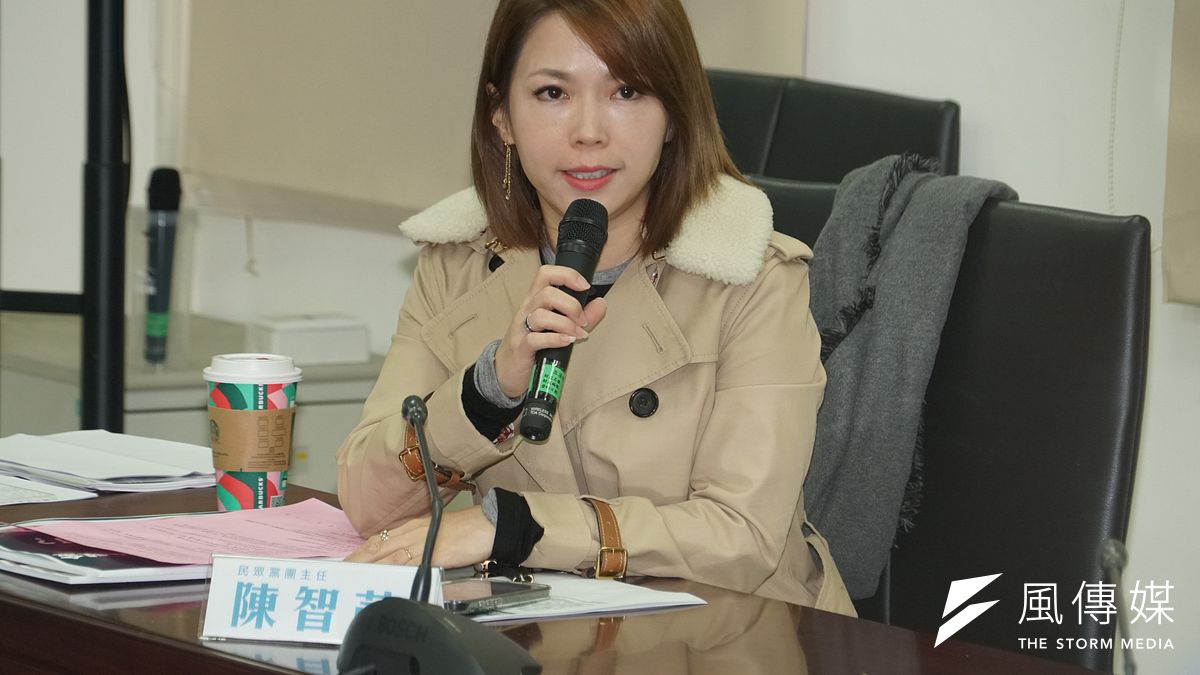 針對牙醫史書華的捐款問題,民眾黨團主任陳智菡表示,經查證,會計說不但有寄收據,也跟史書華確認過有寄到。(資料照,蔡親傑攝) 針對牙醫史書華的捐款問題,民眾黨團主任陳智菡表示,經查證,會計說不但有寄收據,也跟史書華確認過有寄到。(資料照,蔡親傑攝)