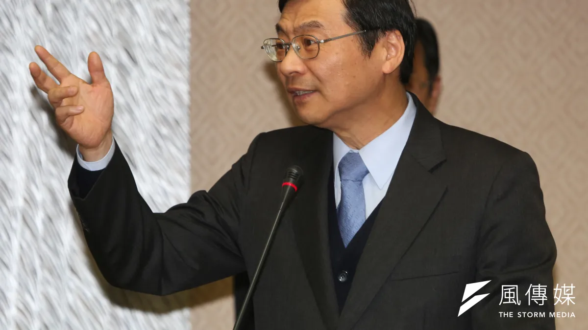 金管會主委曾銘宗表示,根據調查報告顯示,金融業每日平均加班時數低於1小時,金融業工會覺得調查離譜。(資料照,余志偉攝)