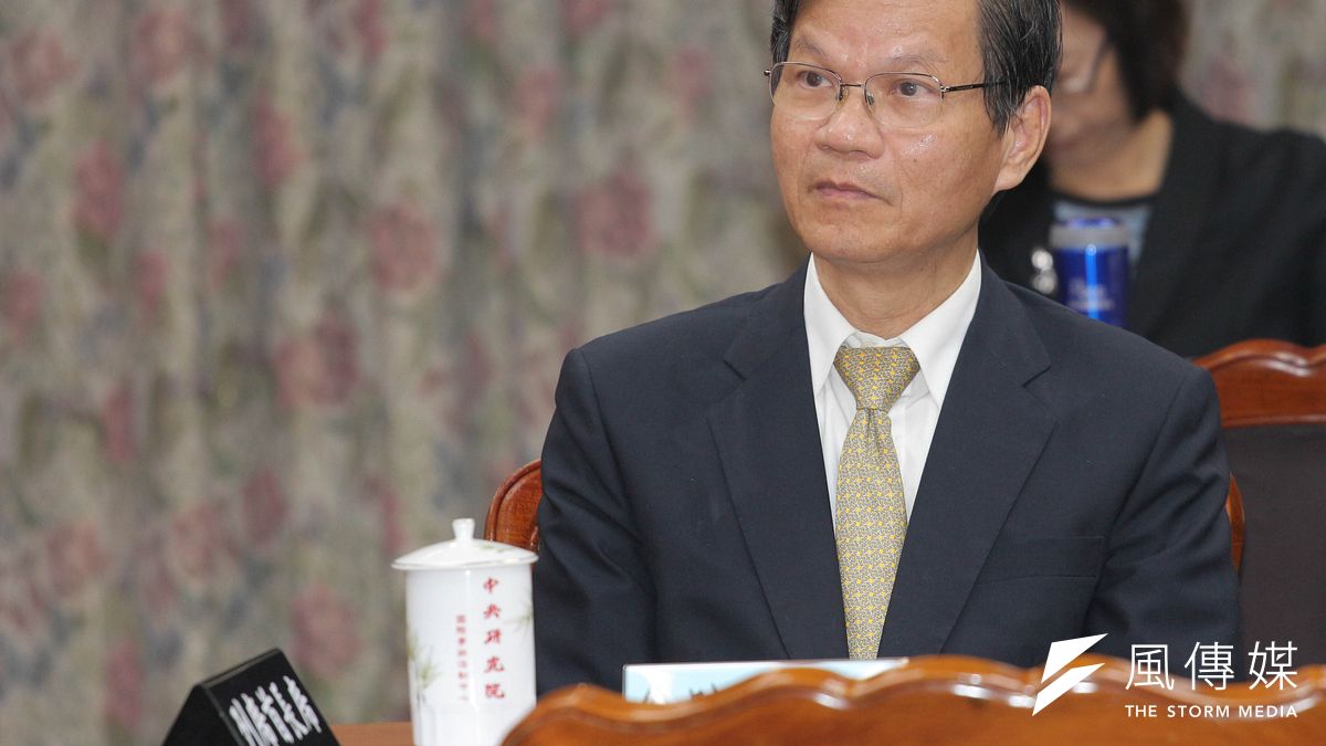 中研院院長翁啟惠於本月15日返台,18日至教育文化委員針對浩鼎案進行報告與備詢,並表示會做到任期結束,不會辭職。(葉信菉攝) 中研院院長翁啟惠於本月15日返台,18日至教育文化委員針對浩鼎案進行報告與備詢,並表示會做到任期結束,不會辭職。(葉信菉攝)