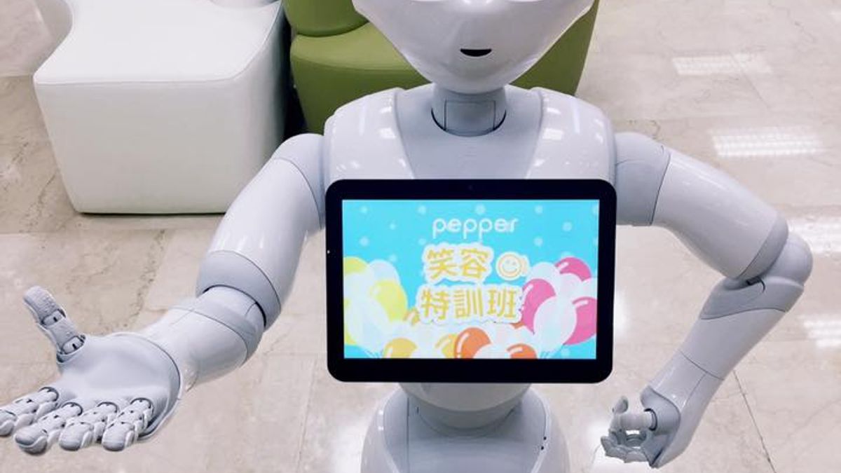 理財機器人將過去以人工為主的分析以電腦演算法取代,並理解顧客的需求、產品報酬風險的衡量並將供需雙方做最妥當的配置。(資料照,示意圖/Pepper台灣粉絲團@Facebook,與本文無關) 理財機器人將過去以人工為主的分析以電腦演算法取代,並理解顧客的需求、產品報酬風險的衡量並將供需雙方做最妥當的配置。(資料照,示意圖/Pepper台灣粉絲團@Facebook,與本文無關)