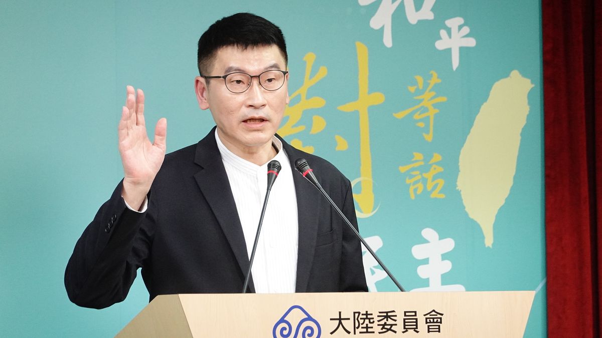 陸委會副主委梁文傑6月12日主持例行記者會,對張立齊案進行說明。(楊騰凱攝) 陸委會副主委梁文傑6月12日主持例行記者會,對張立齊案進行說明。(楊騰凱攝)