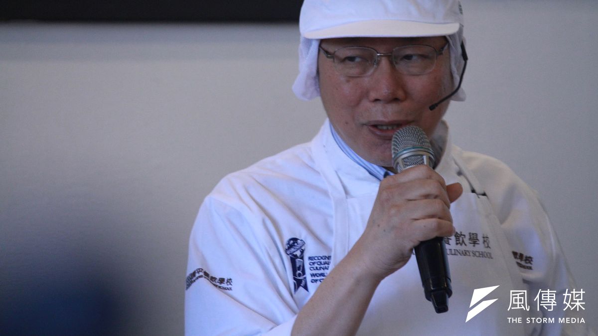 台北市長柯文哲8日上午前往北市開平餐飲學校出席公開活動。(方炳超攝) 台北市長柯文哲8日上午前往北市開平餐飲學校出席公開活動。(方炳超攝)