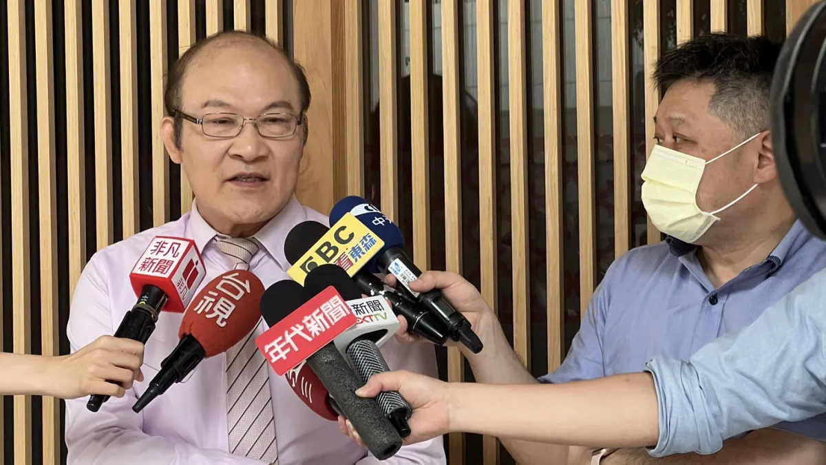 財經名嘴賴憲政認為TDR法令不清,應該修法來釐清爭議。(圖/賴憲政提供)
