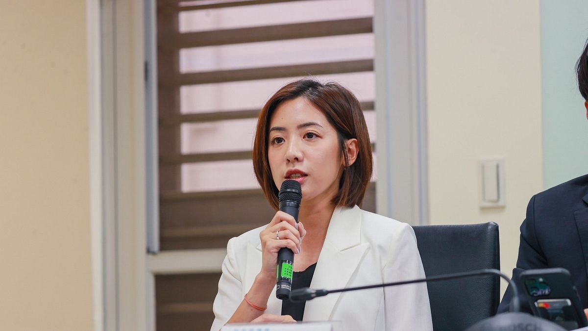 台北市議の黄瀞瑩氏(写真)をはじめとする若手議員グループは、民衆党の現在の路線に必ずしも同意せず、中央委員の議席獲得を目指し意思決定への影響力行使を試みている。(民衆党提供) 台北市議の黄瀞瑩氏(写真)をはじめとする若手議員グループは、民衆党の現在の路線に必ずしも同意せず、中央委員の議席獲得を目指し意思決定への影響力行使を試みている。(民衆党提供)