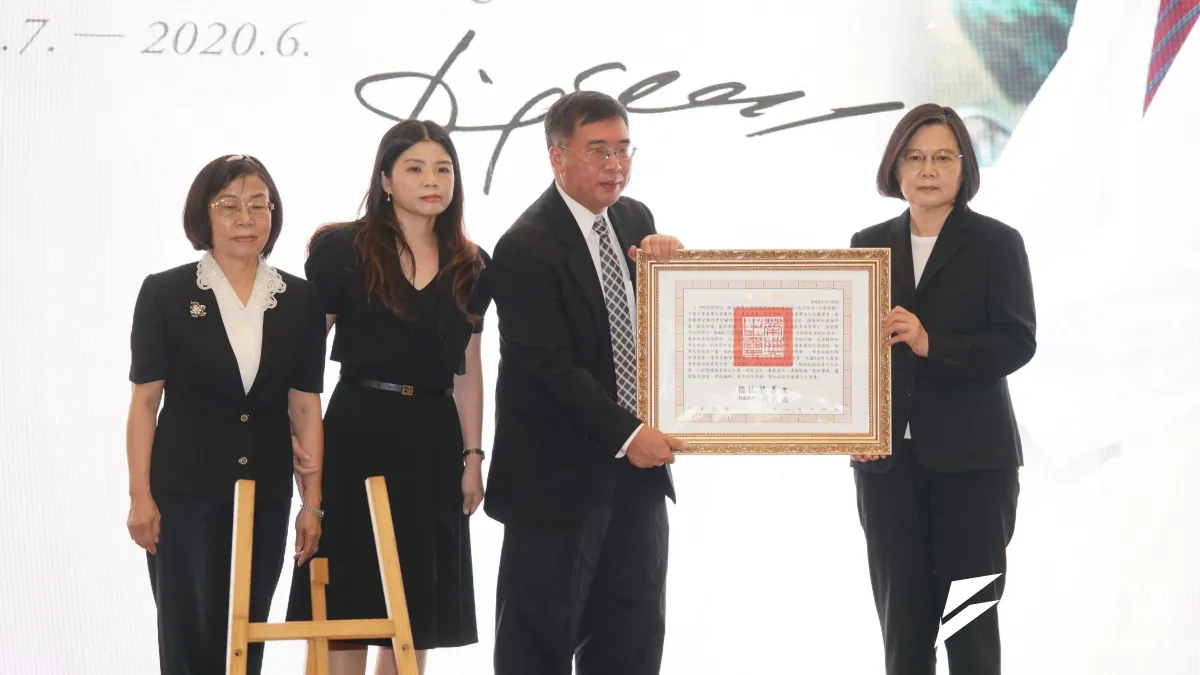 總統蔡英文今日出席中研院院士陳定信追思會,頒發褒揚令。(盧逸峰攝)