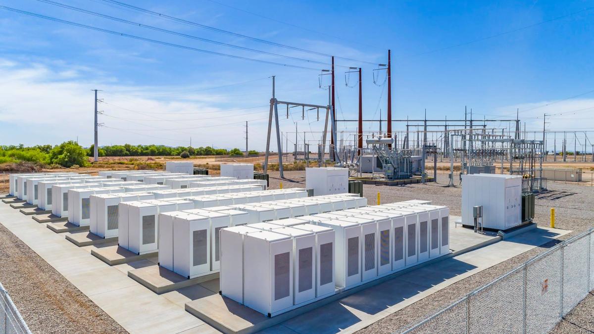 新創能源合併傳統電力公司 民眾抗議AI吃電怪獸時代電價潛在狂漲危機