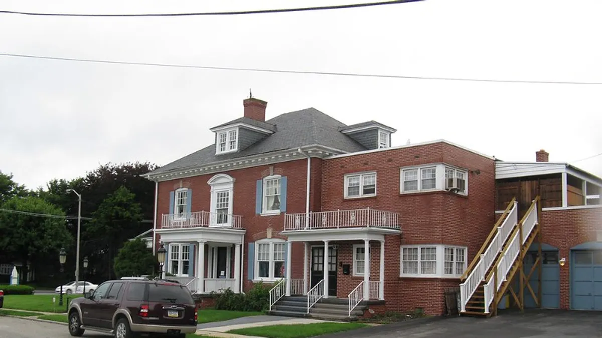 美國房地產市場除了承載1億4千萬個家計的住房需求,更支撐整個金融市場發展。(圖:flickr)