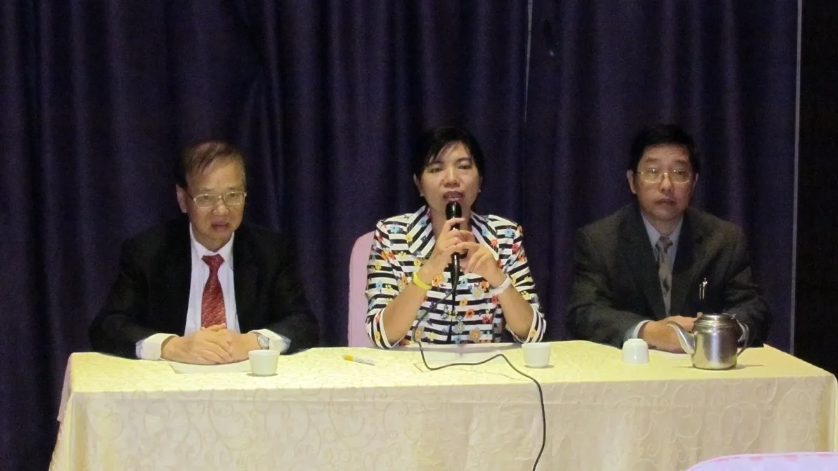 增加學子思辯力 武陵校友會推廣選修輔助教材